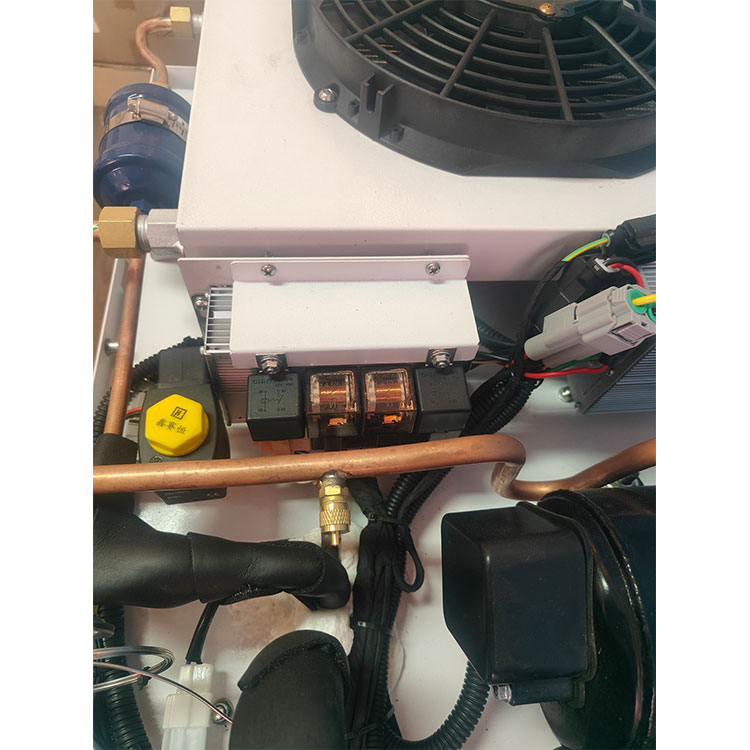 Rooftop 12V 24V AC 0 -18 Degre - Food & Snacks Colouring Book 评论和价格